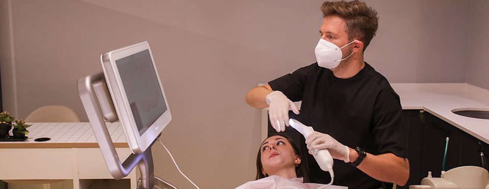 dis-implanti-tedavisi-kadir-kolcuoglu